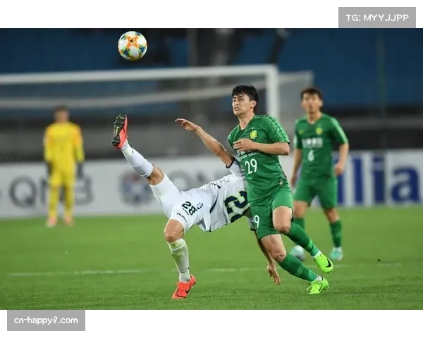 评论文章探讨：现代足球中，“平衡”是否比“华丽”更具竞争力